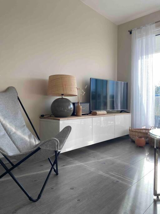 Joie De Vivre Apartment *